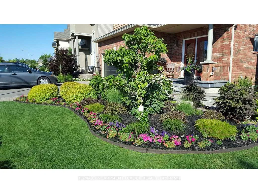 Photo 22 of Unit Main, 20 Chambers Drive, Hamilton, Ancaster — HOMEH