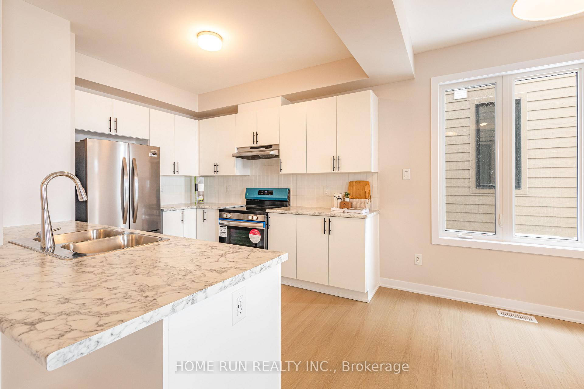 Photo 3 of 115 Beebalm Crescent, Ottawa, Barrhaven - Half Moon Bay — HOMEH