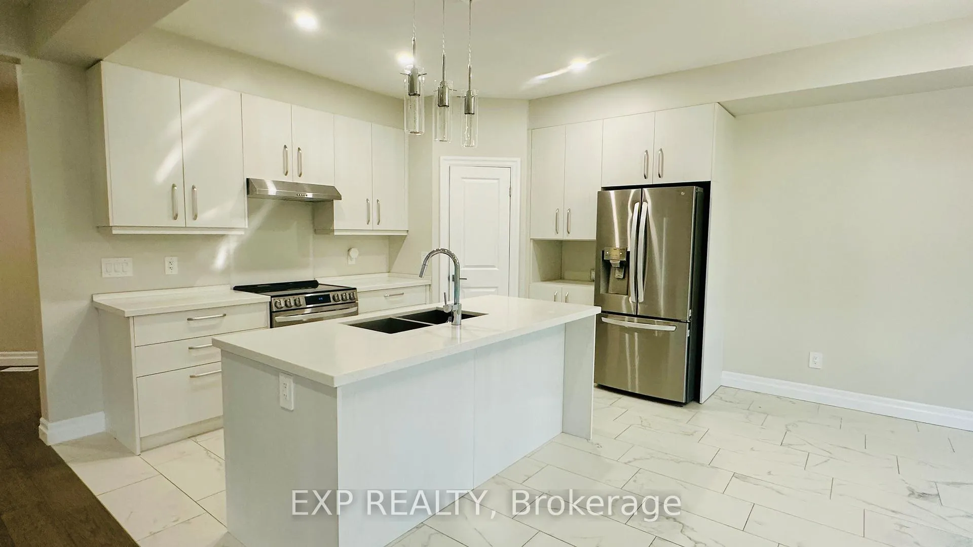Photo 5 of 27 Triebner Street, South Huron, Exeter — HOMEH