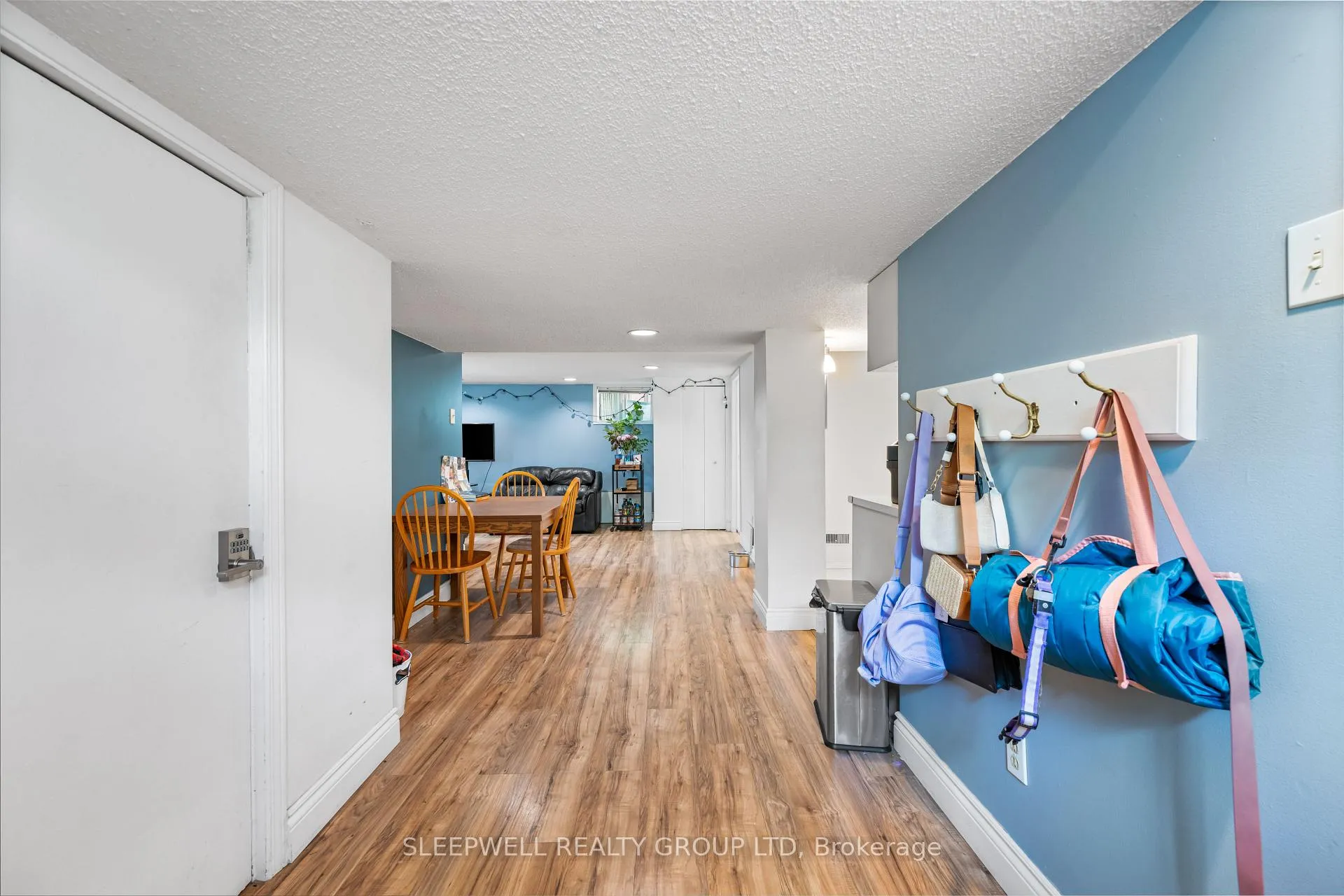 Photo 4 of Unit 3, 2628 Don Street, Ottawa, Britannia — HOMEH