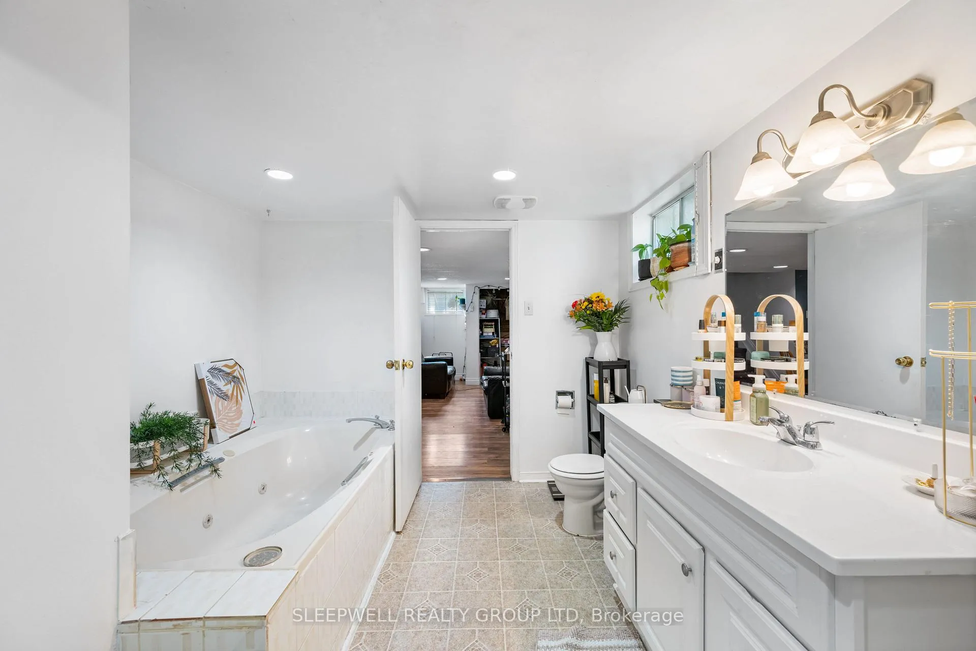 Photo 16 of Unit 3, 2628 Don Street, Ottawa, Britannia — HOMEH