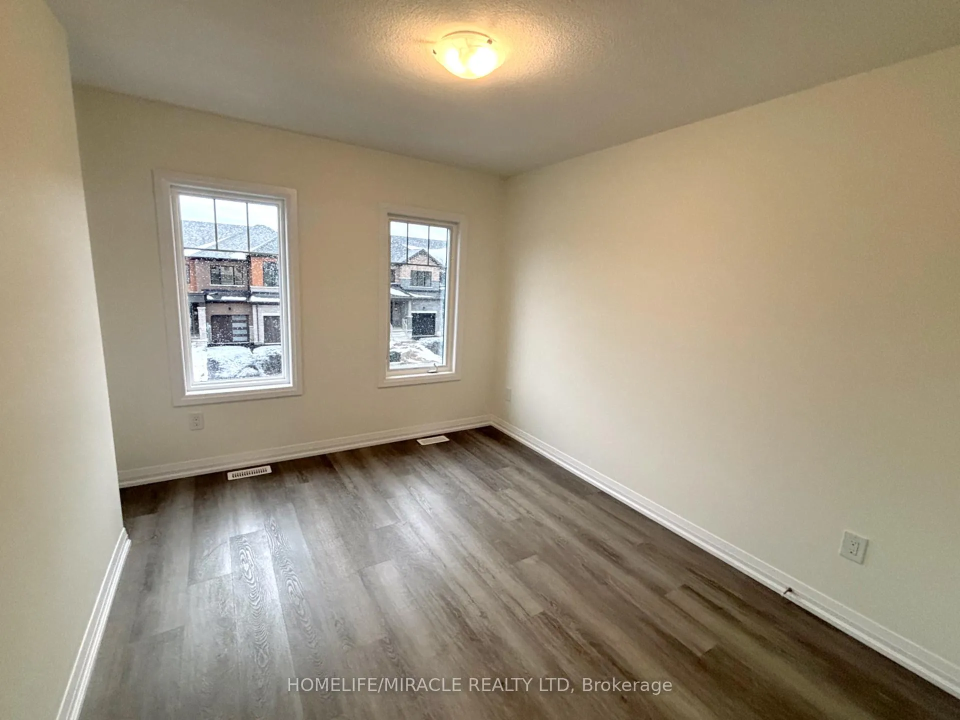 Photo 16 of 91 Marche Drive, Haldimand — HOMEH