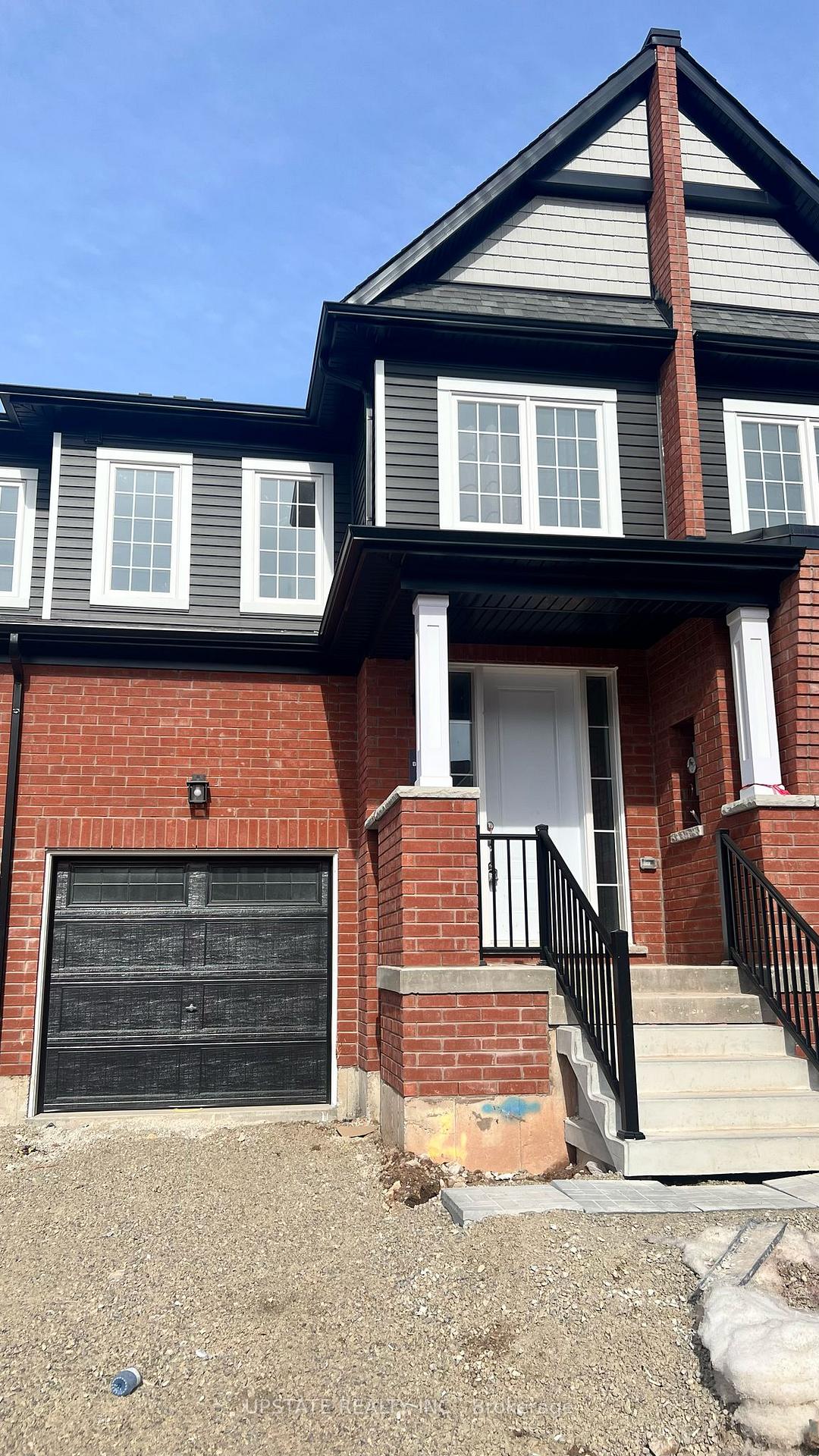 Front of 154 Molozzi Street