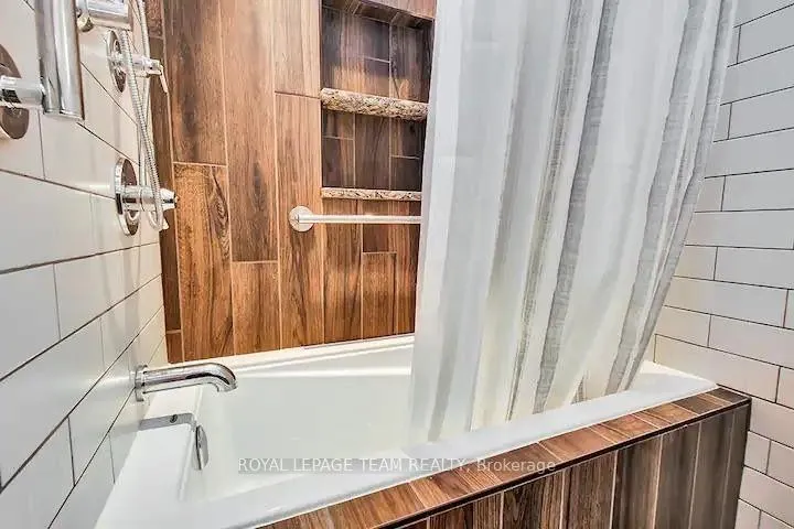 Photo 13 of 117 Bayswater Avenue, Ottawa, Hintonburg — HOMEH