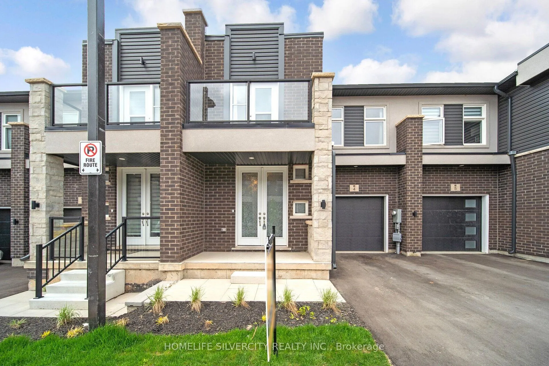 Photo 1 of Unit 4, 5672 Dorchester Road, Niagara Falls, Hospital — HOMEH