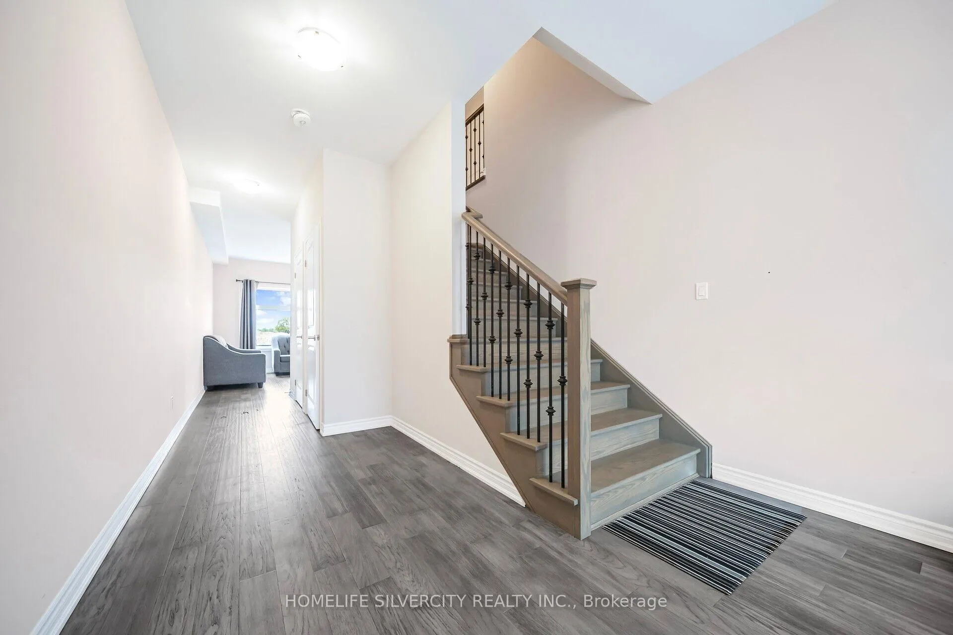 Photo 9 of Unit 4, 5672 Dorchester Road, Niagara Falls, Hospital — HOMEH