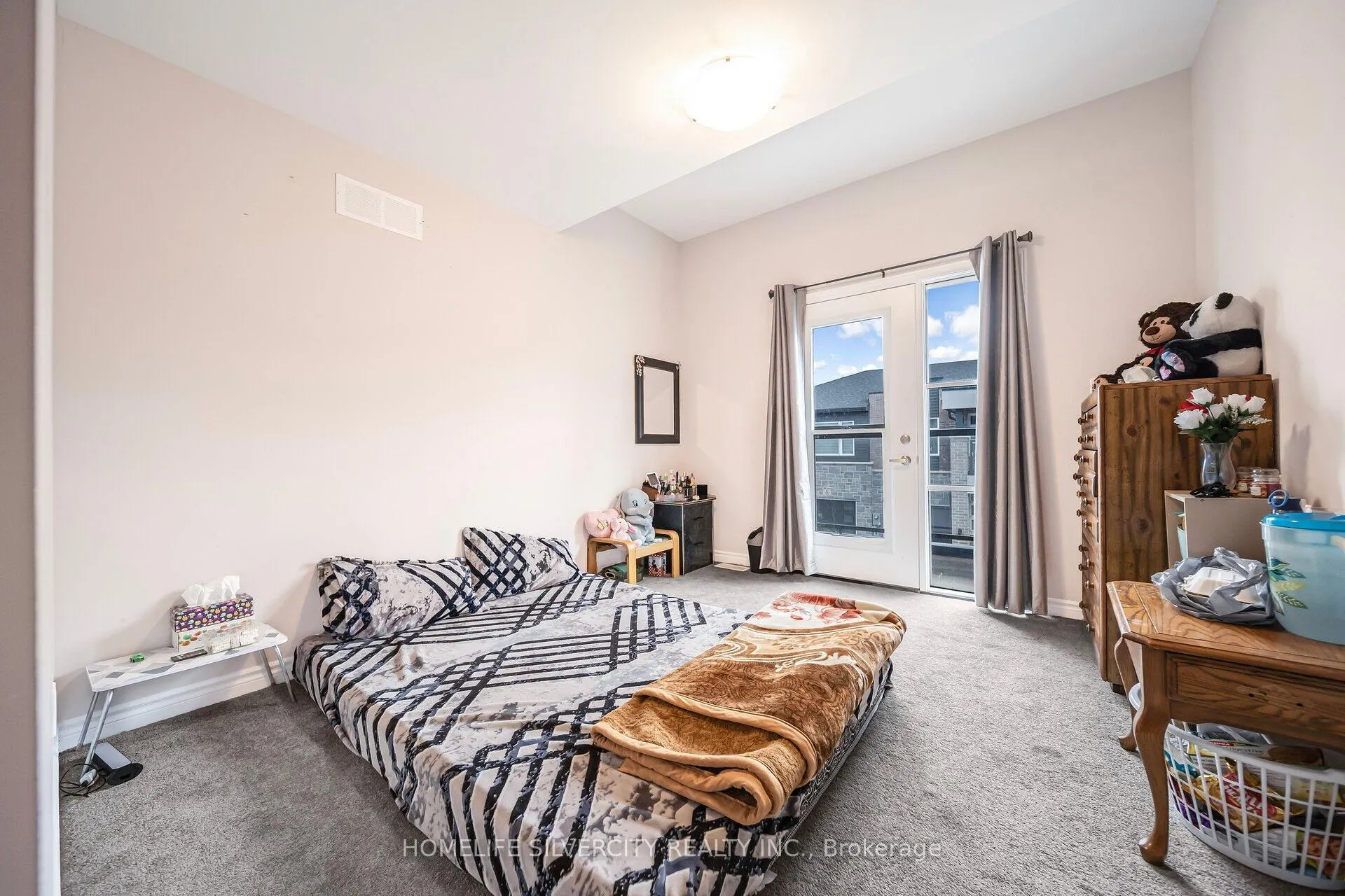 Photo 10 of Unit 4, 5672 Dorchester Road, Niagara Falls, Hospital — HOMEH