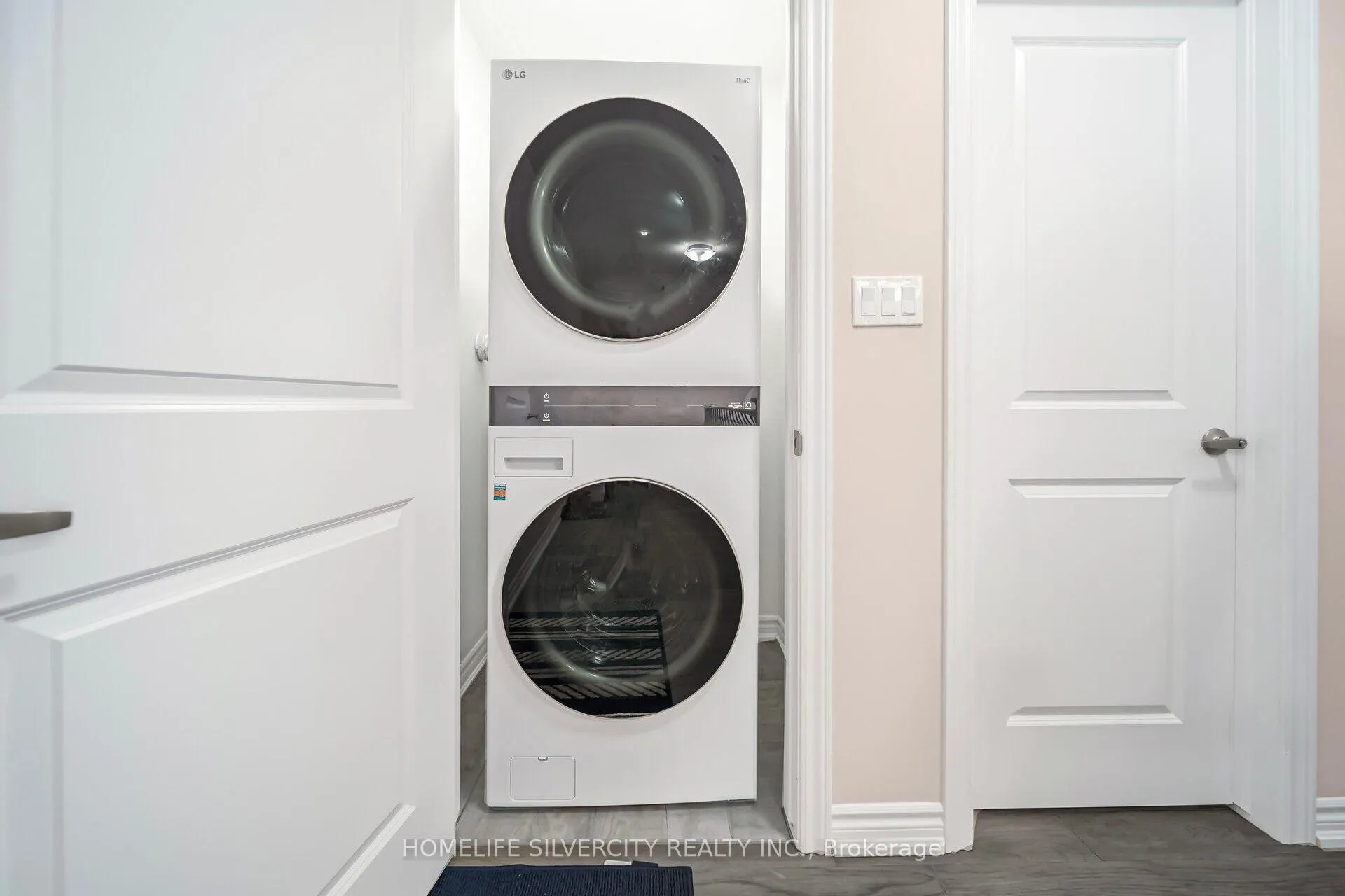 Photo 17 of Unit 4, 5672 Dorchester Road, Niagara Falls, Hospital — HOMEH