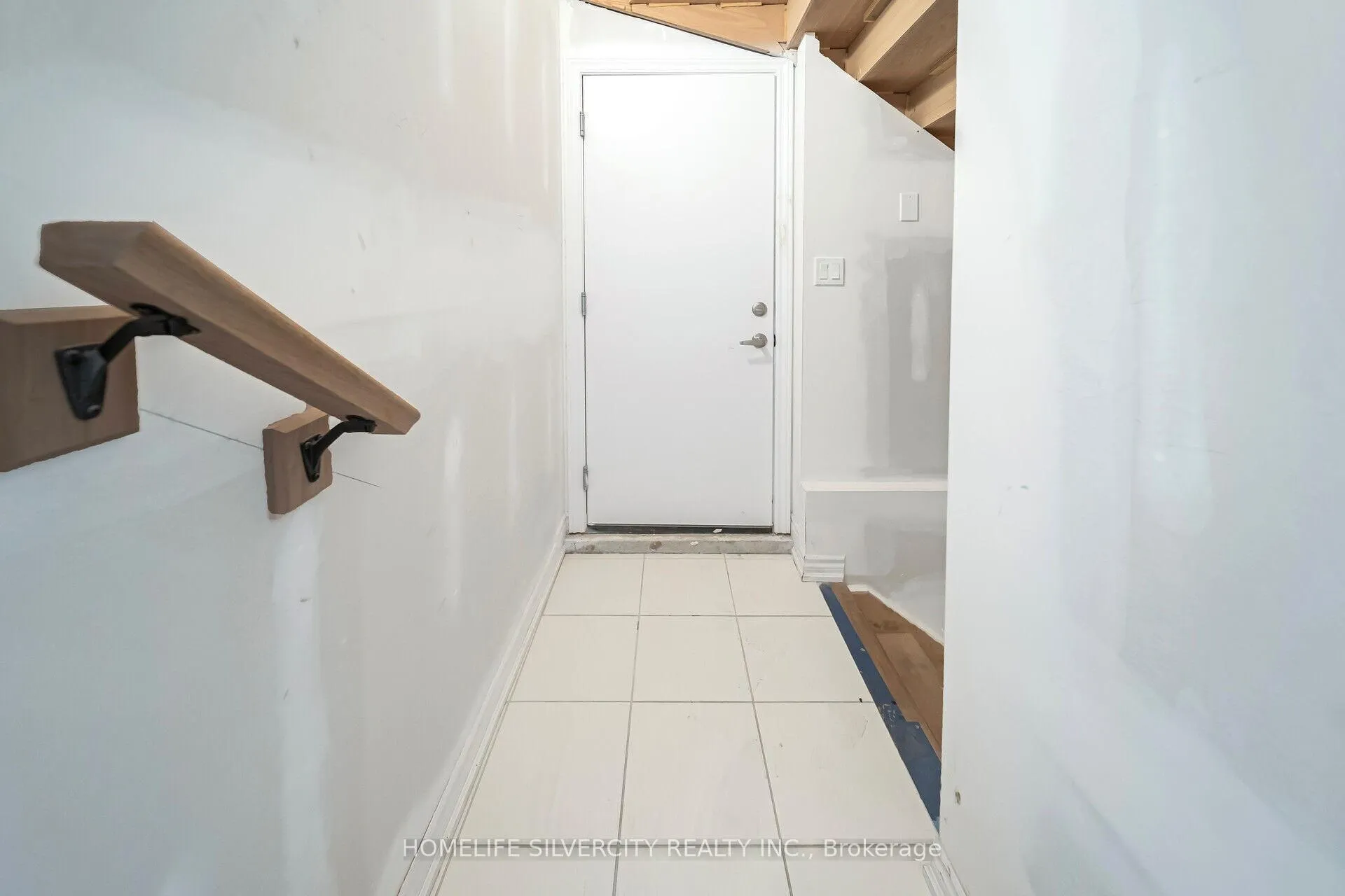 Photo 22 of Unit 4, 5672 Dorchester Road, Niagara Falls, Hospital — HOMEH