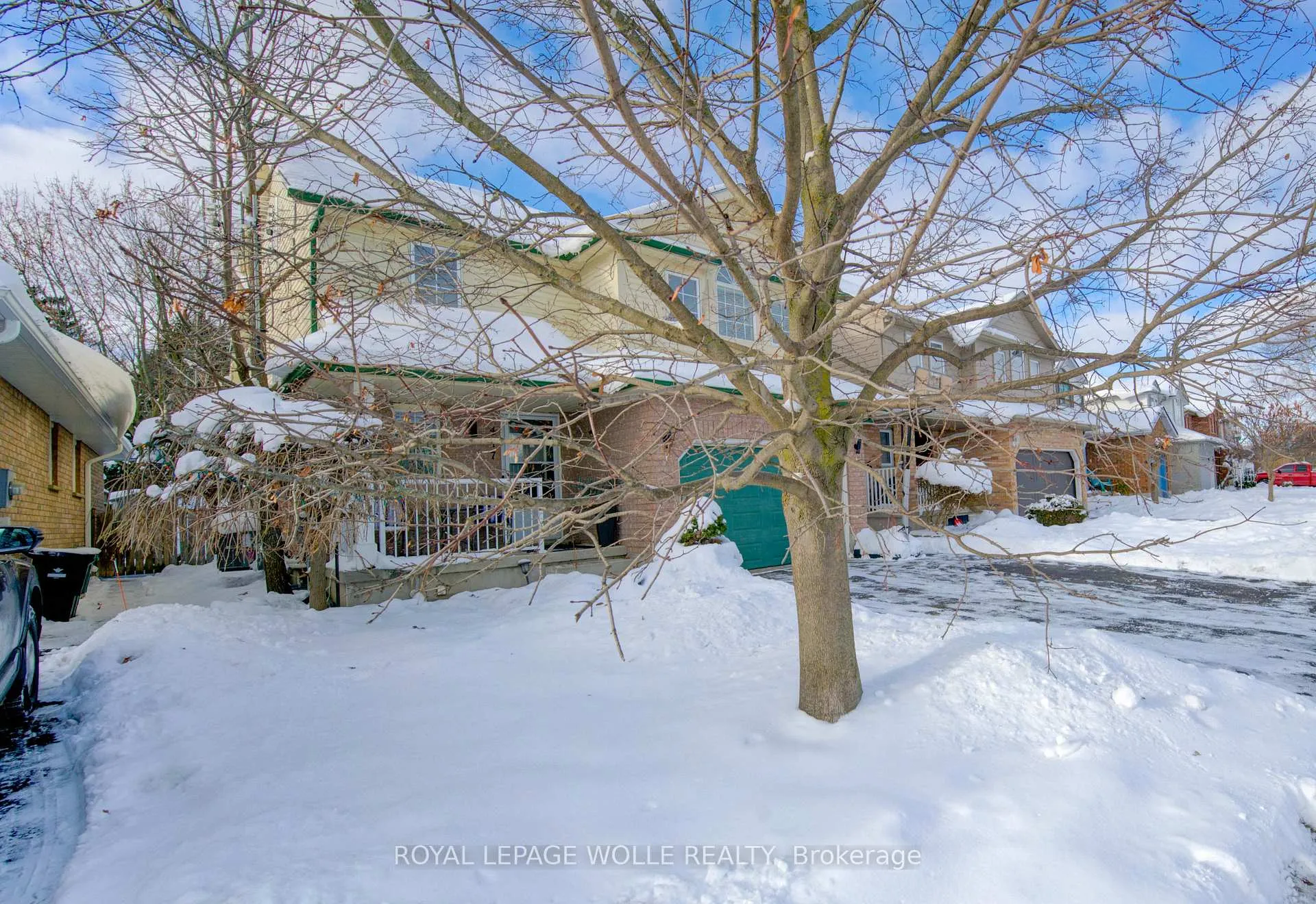 Photo 3 of 447 Brigantine Drive, Waterloo — HOMEH