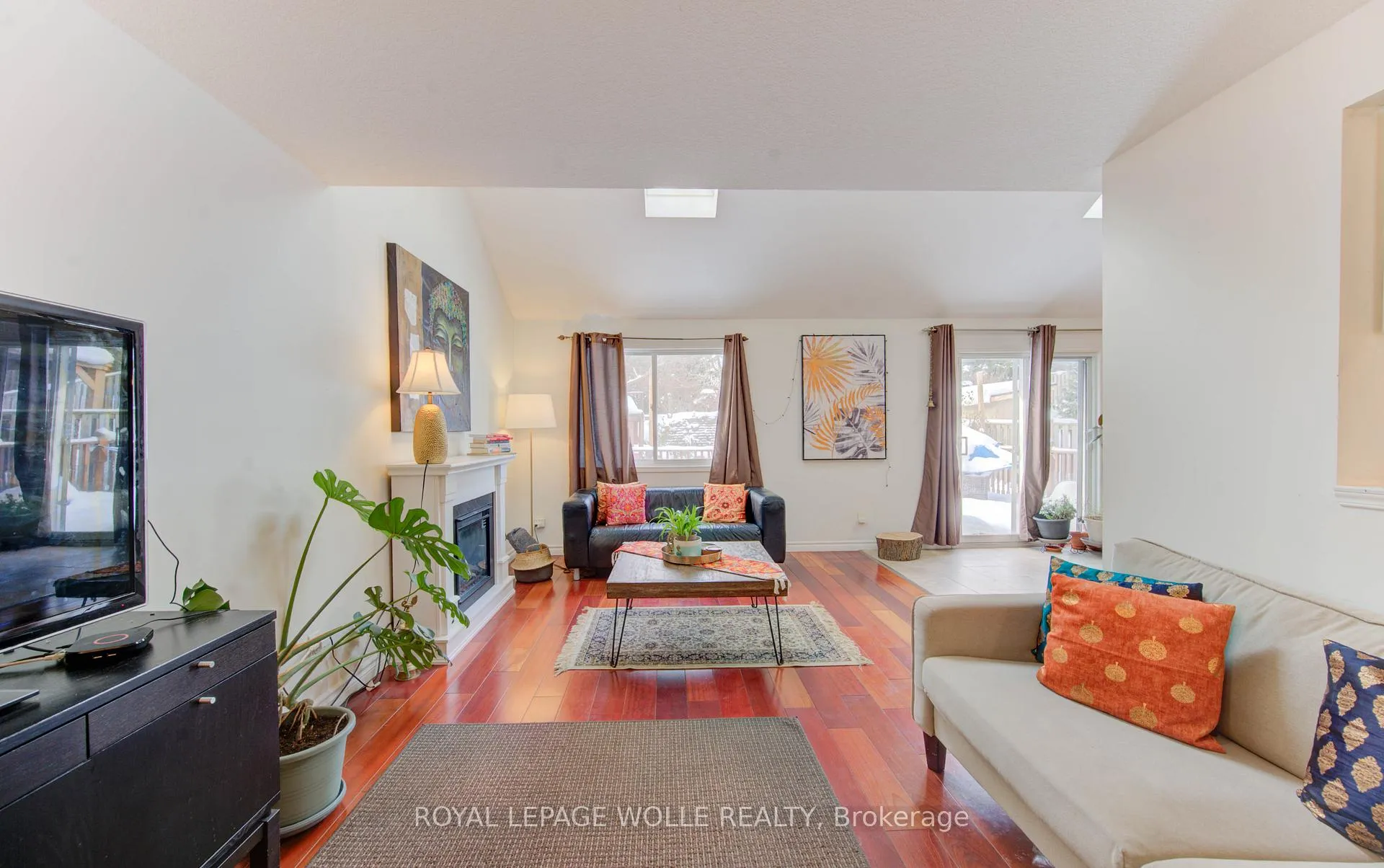 Photo 9 of 447 Brigantine Drive, Waterloo — HOMEH