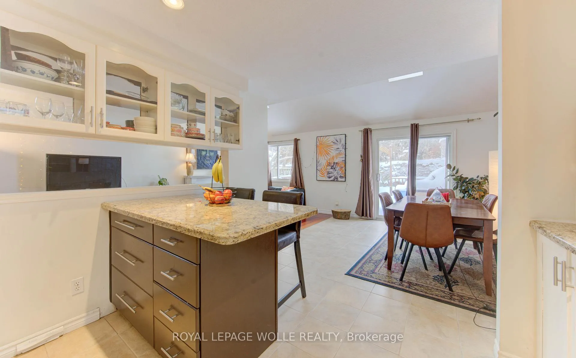 Photo 17 of 447 Brigantine Drive, Waterloo — HOMEH