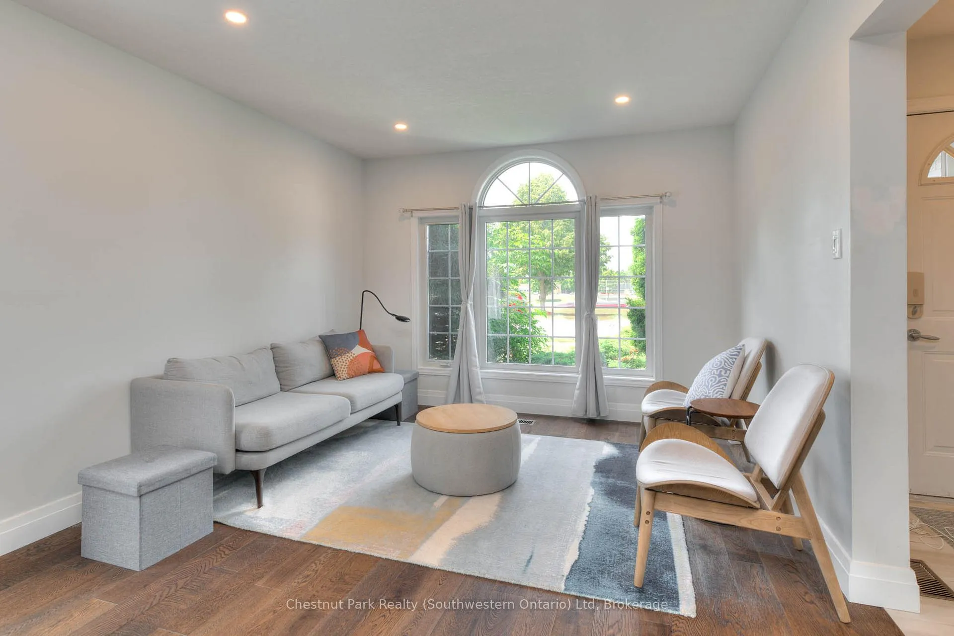 Photo 6 of 82 Pine Ridge Drive, Guelph, Pineridge/Westminster Woods — HOMEH