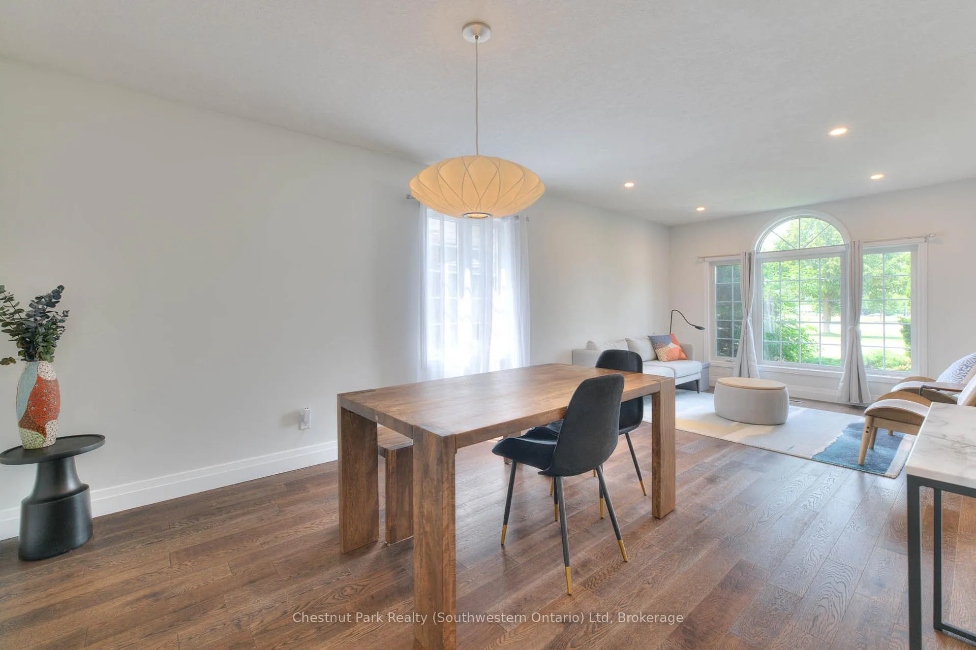 Photo 7 of 82 Pine Ridge Drive, Guelph, Pineridge/Westminster Woods — HOMEH