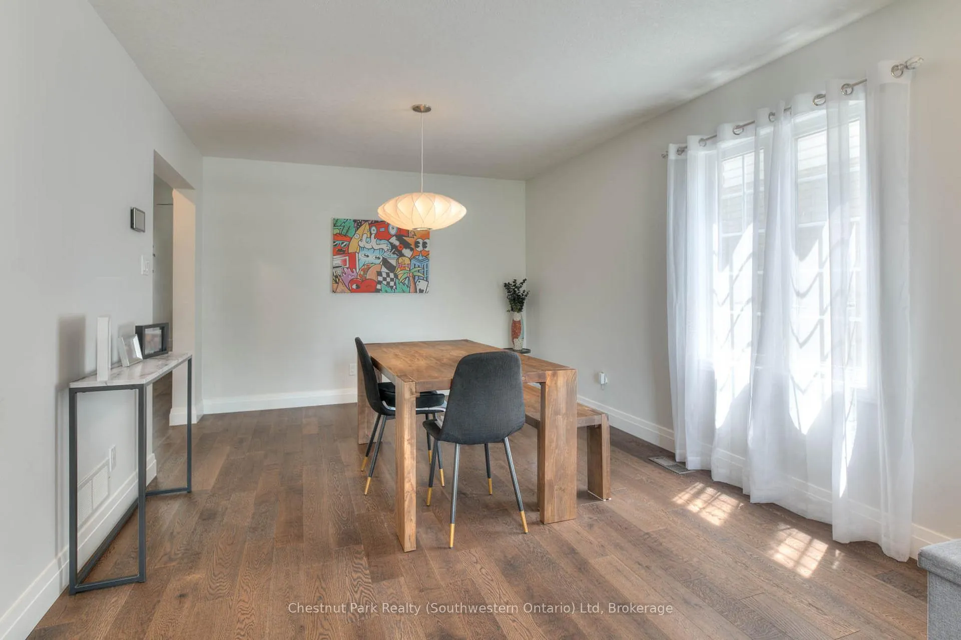 Photo 9 of 82 Pine Ridge Drive, Guelph, Pineridge/Westminster Woods — HOMEH