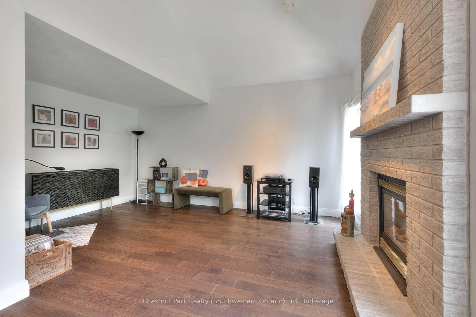 Photo 19 of 82 Pine Ridge Drive, Guelph, Pineridge/Westminster Woods — HOMEH