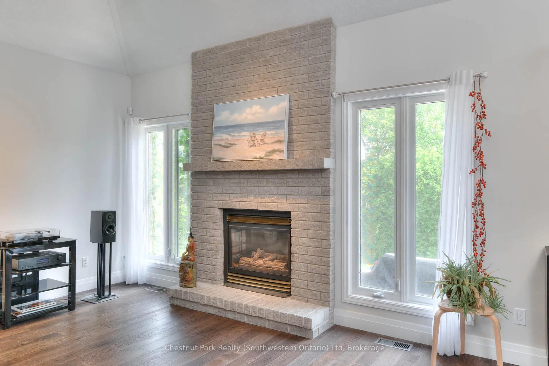 Photo 20 of 82 Pine Ridge Drive, Guelph, Pineridge/Westminster Woods — HOMEH