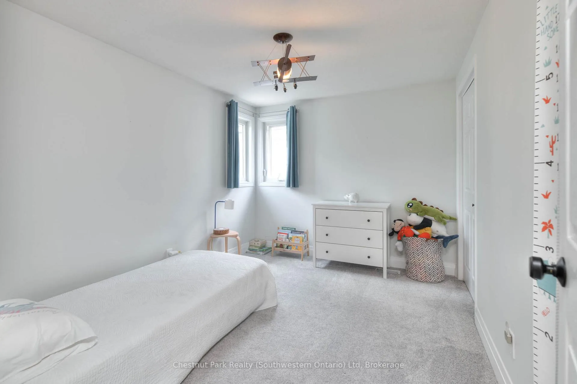 Photo 24 of 82 Pine Ridge Drive, Guelph, Pineridge/Westminster Woods — HOMEH
