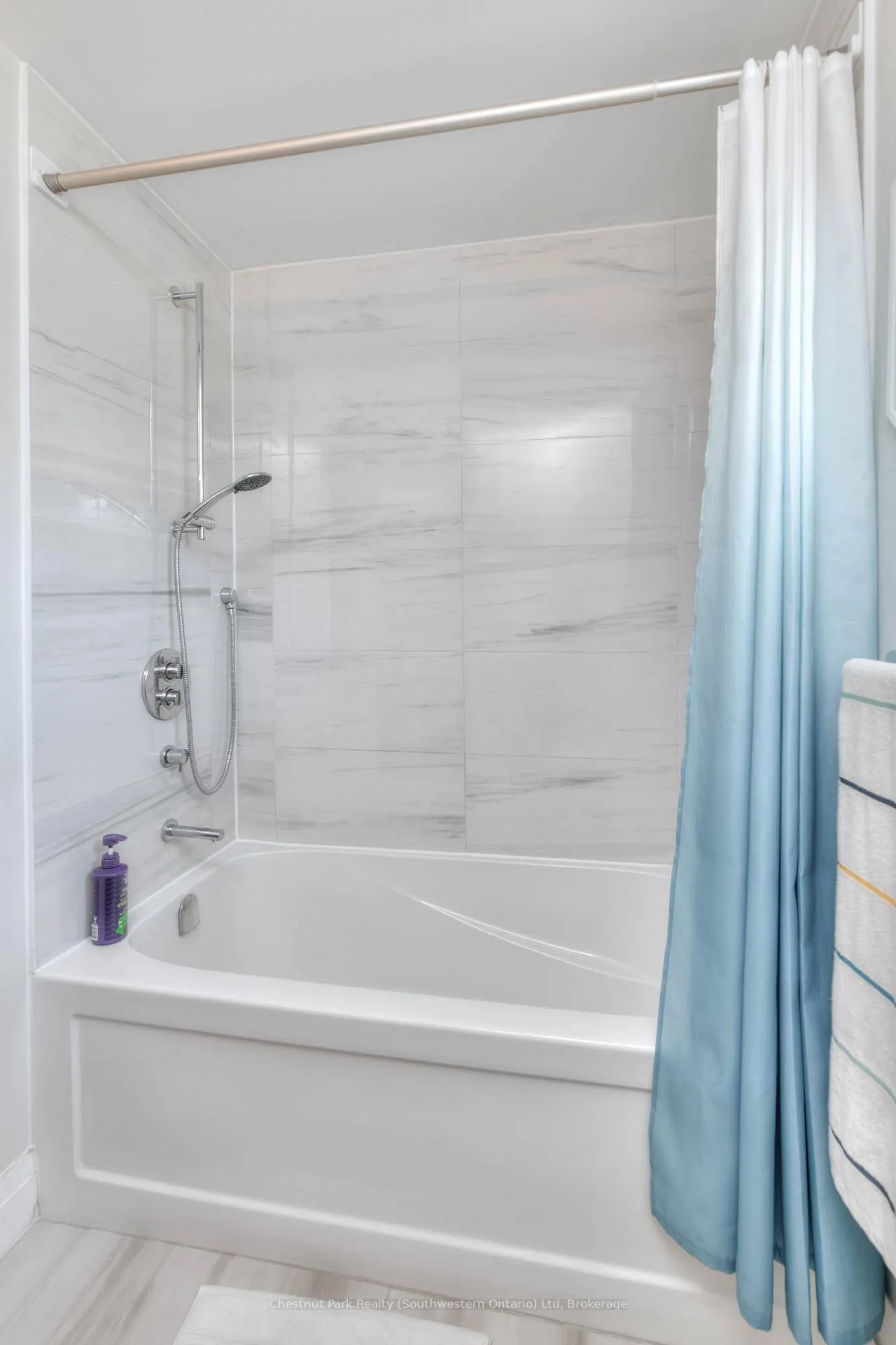 Photo 27 of 82 Pine Ridge Drive, Guelph, Pineridge/Westminster Woods — HOMEH