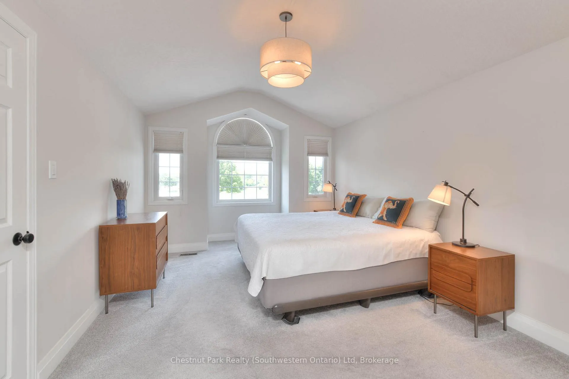 Photo 29 of 82 Pine Ridge Drive, Guelph, Pineridge/Westminster Woods — HOMEH