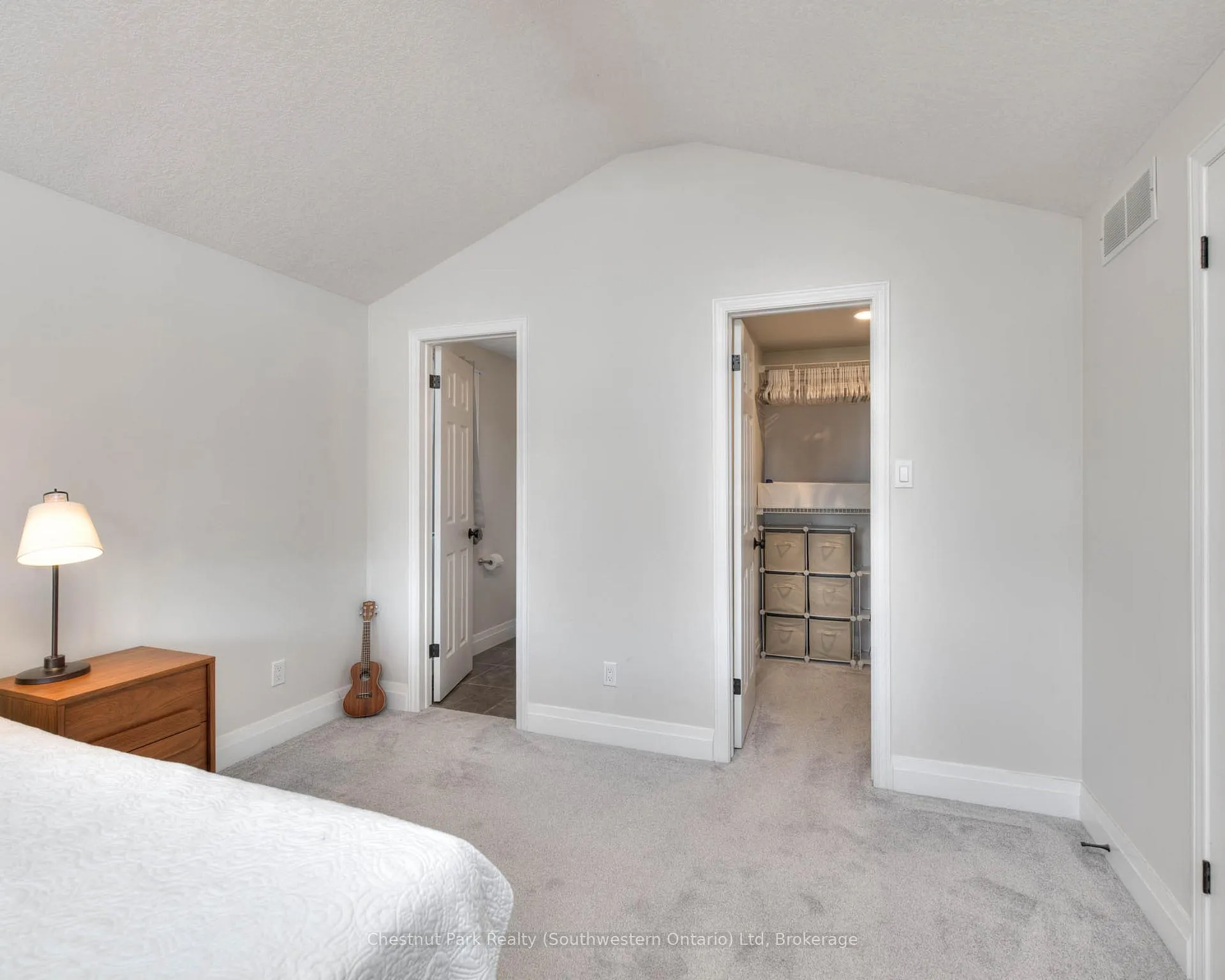 Photo 30 of 82 Pine Ridge Drive, Guelph, Pineridge/Westminster Woods — HOMEH