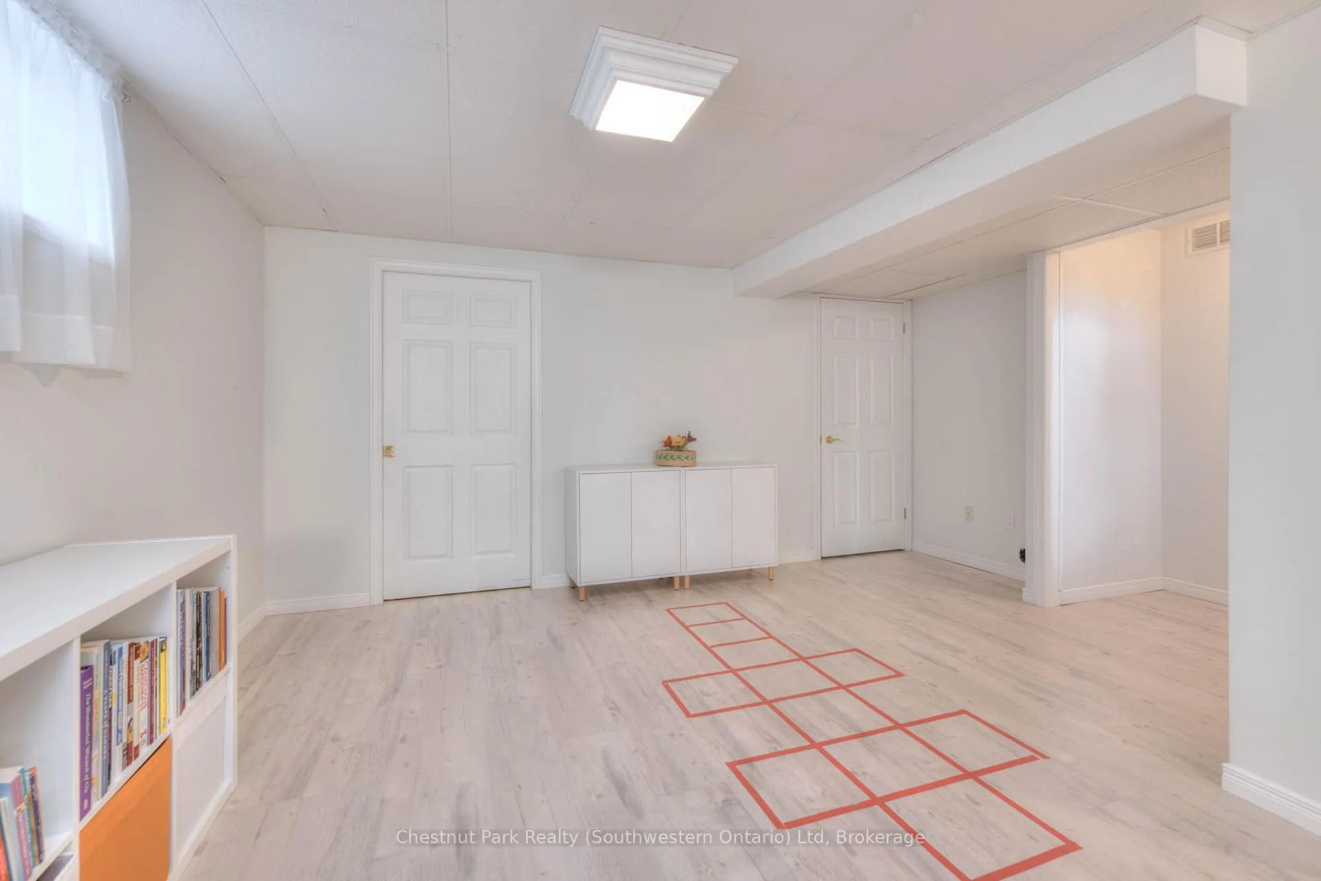 Photo 34 of 82 Pine Ridge Drive, Guelph, Pineridge/Westminster Woods — HOMEH
