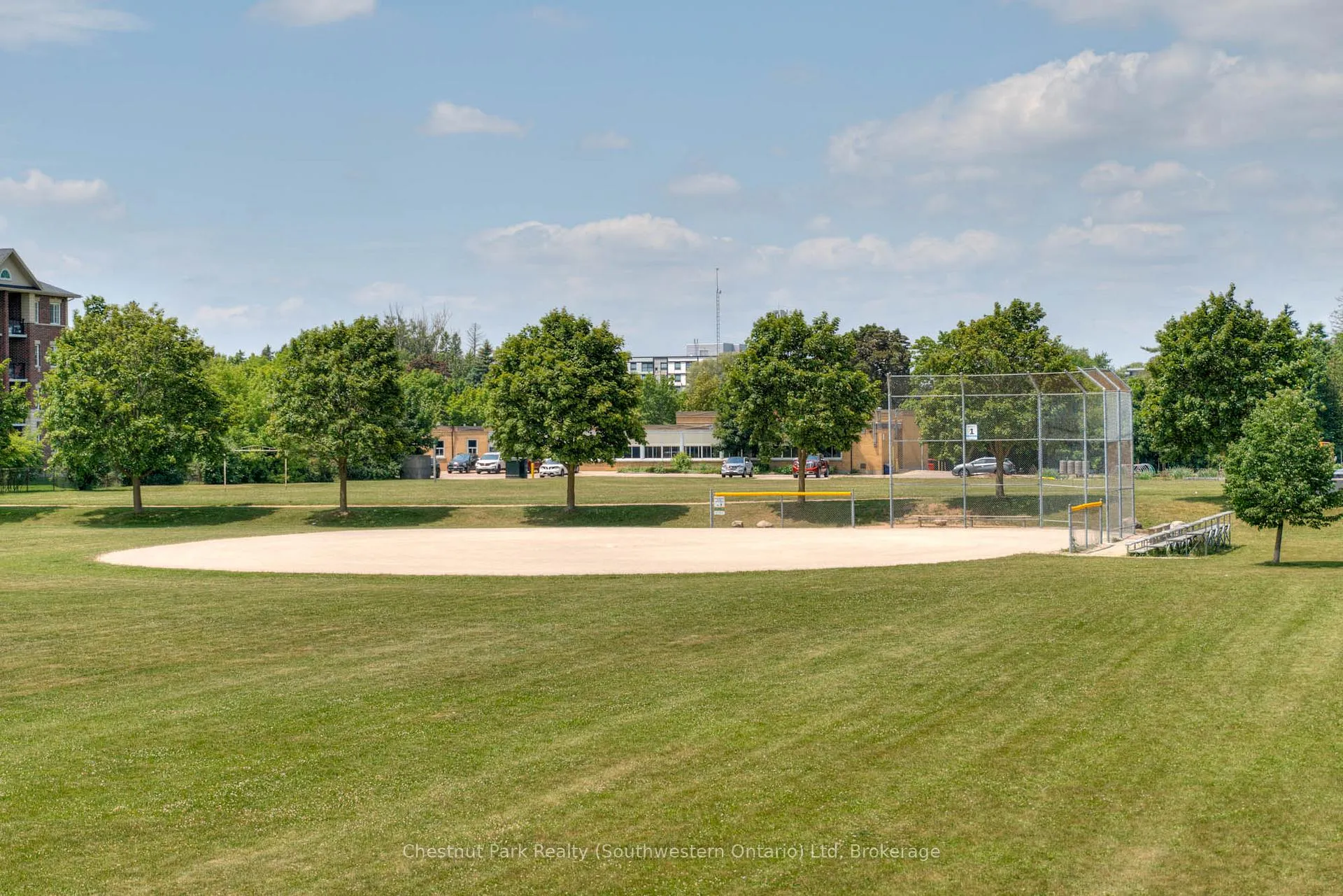 Photo 47 of 82 Pine Ridge Drive, Guelph, Pineridge/Westminster Woods — HOMEH