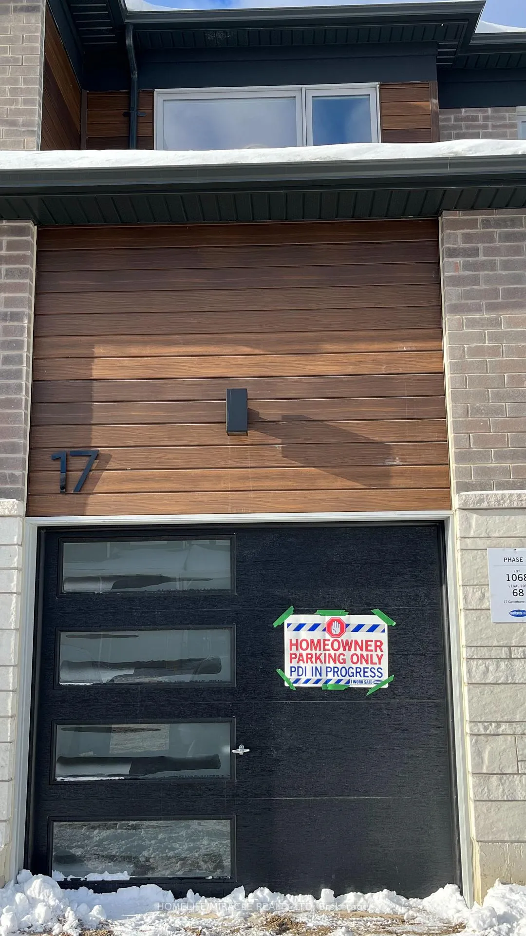 Photo 2 of 17 Canterhome Street, Kitchener — HOMEH