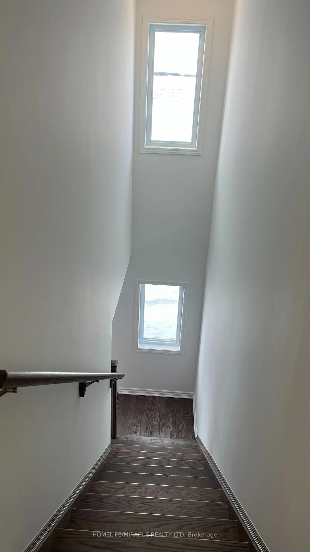 Photo 11 of 17 Canterhome Street, Kitchener — HOMEH