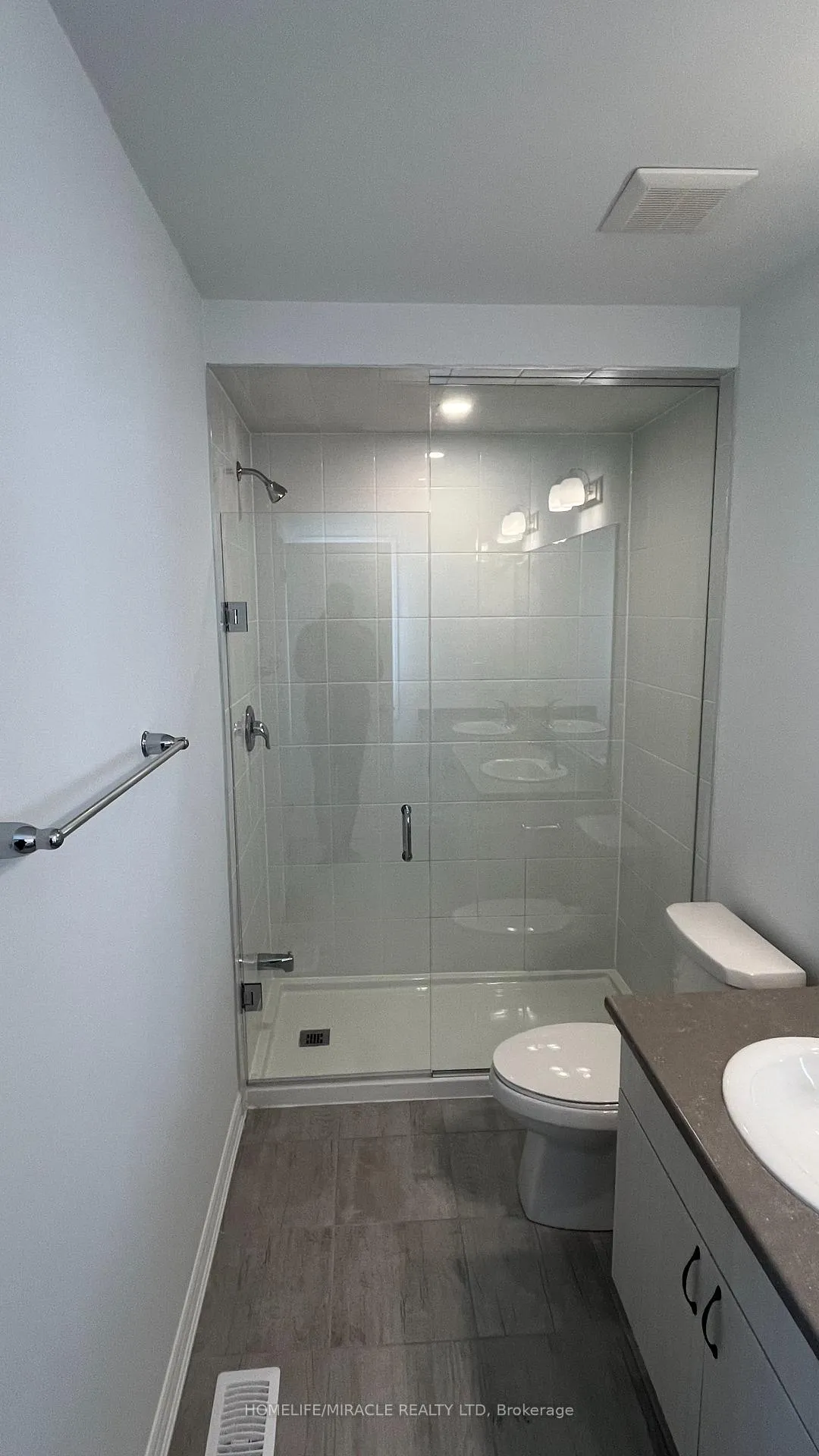 Photo 15 of 17 Canterhome Street, Kitchener — HOMEH