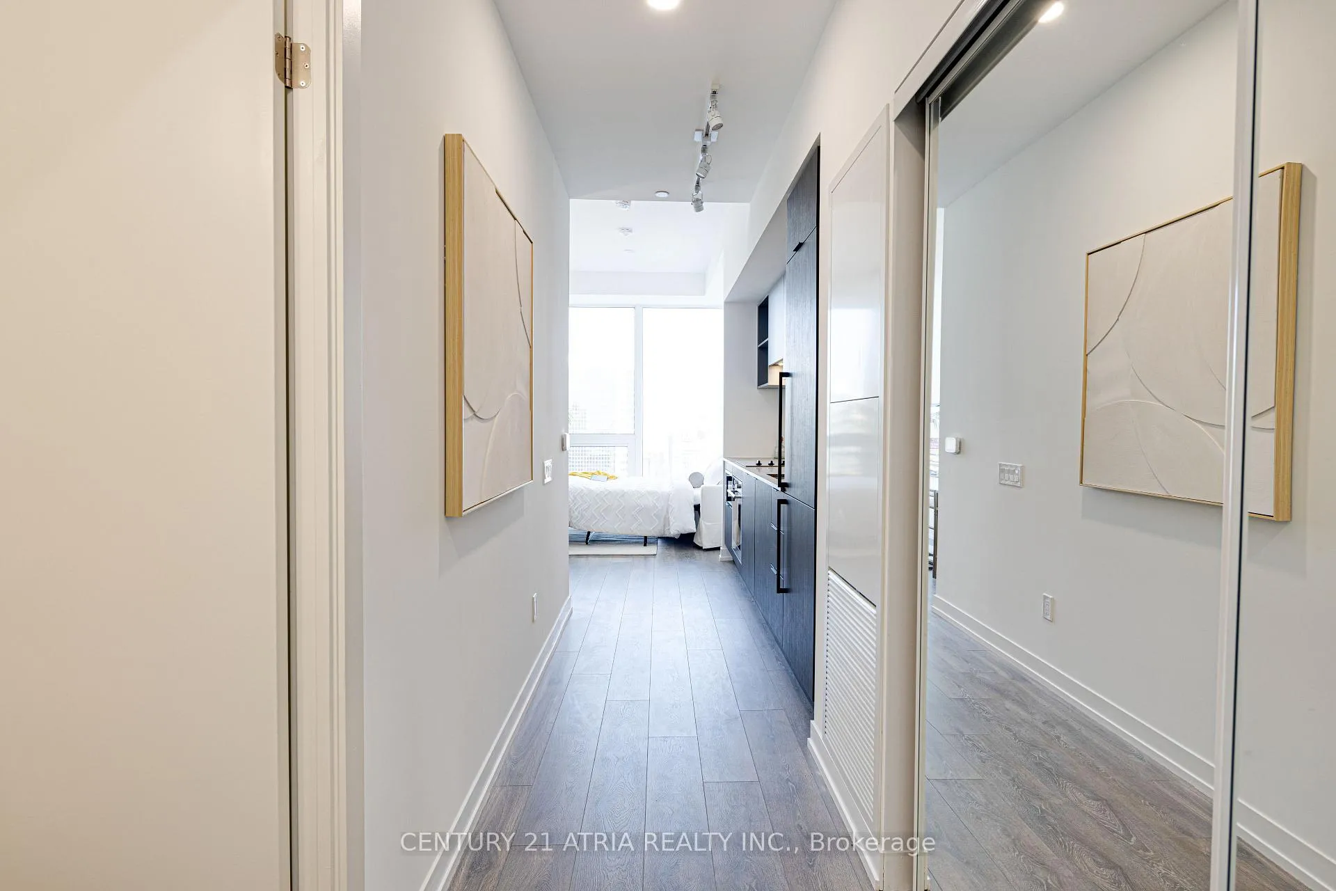 Front of Unit PH09, 82 Dalhousie Street