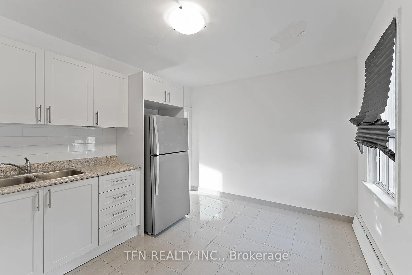 Photo 15 of Unit 2, 5 Crang Avenue, Toronto, Oakwood Village — HOMEH