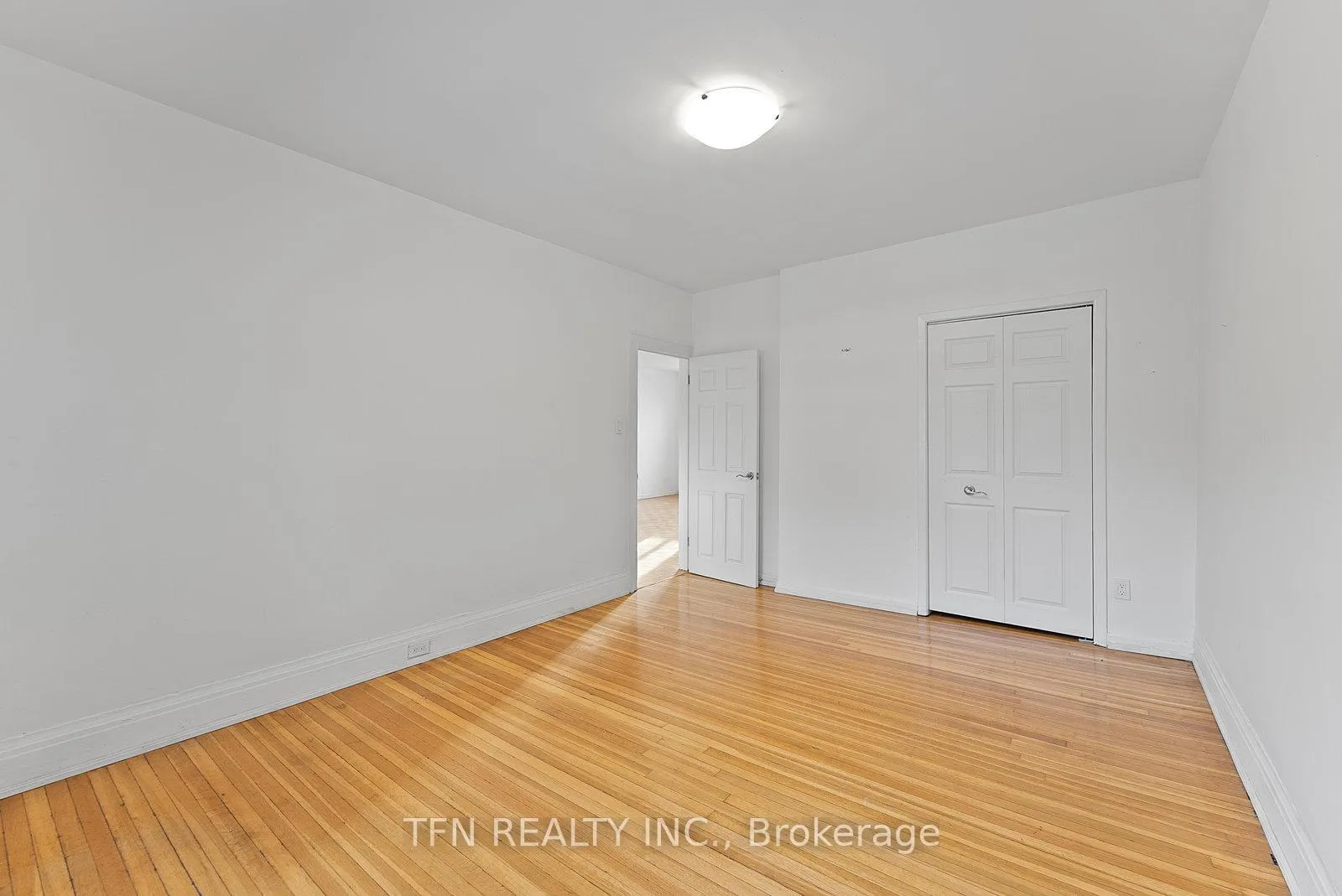 Photo 19 of Unit 2, 5 Crang Avenue, Toronto, Oakwood Village — HOMEH