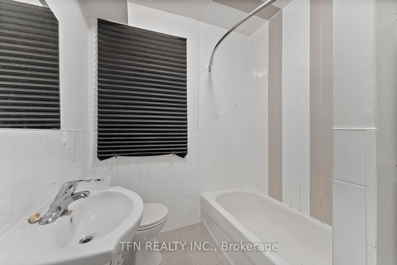 Photo 22 of Unit 2, 5 Crang Avenue, Toronto, Oakwood Village — HOMEH