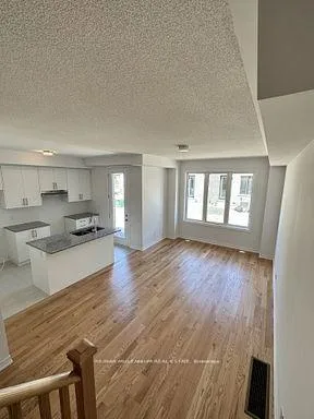Photo 3 of 50 Sorbara Way W, Whitby, Brooklin — HOMEH