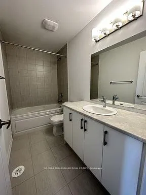 Photo 8 of 50 Sorbara Way W, Whitby, Brooklin — HOMEH