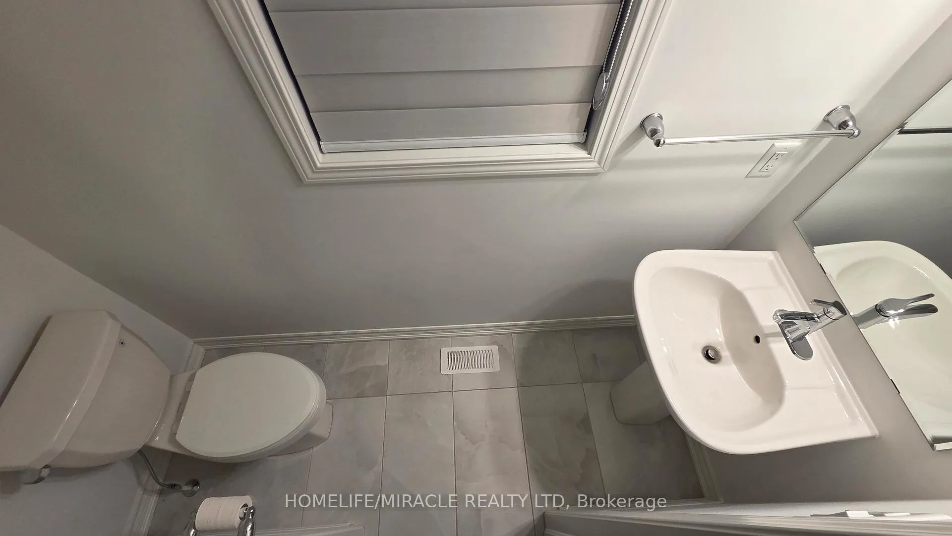 Photo 10 of 344 Madelaine Drive, Barrie, Painswick South — HOMEH