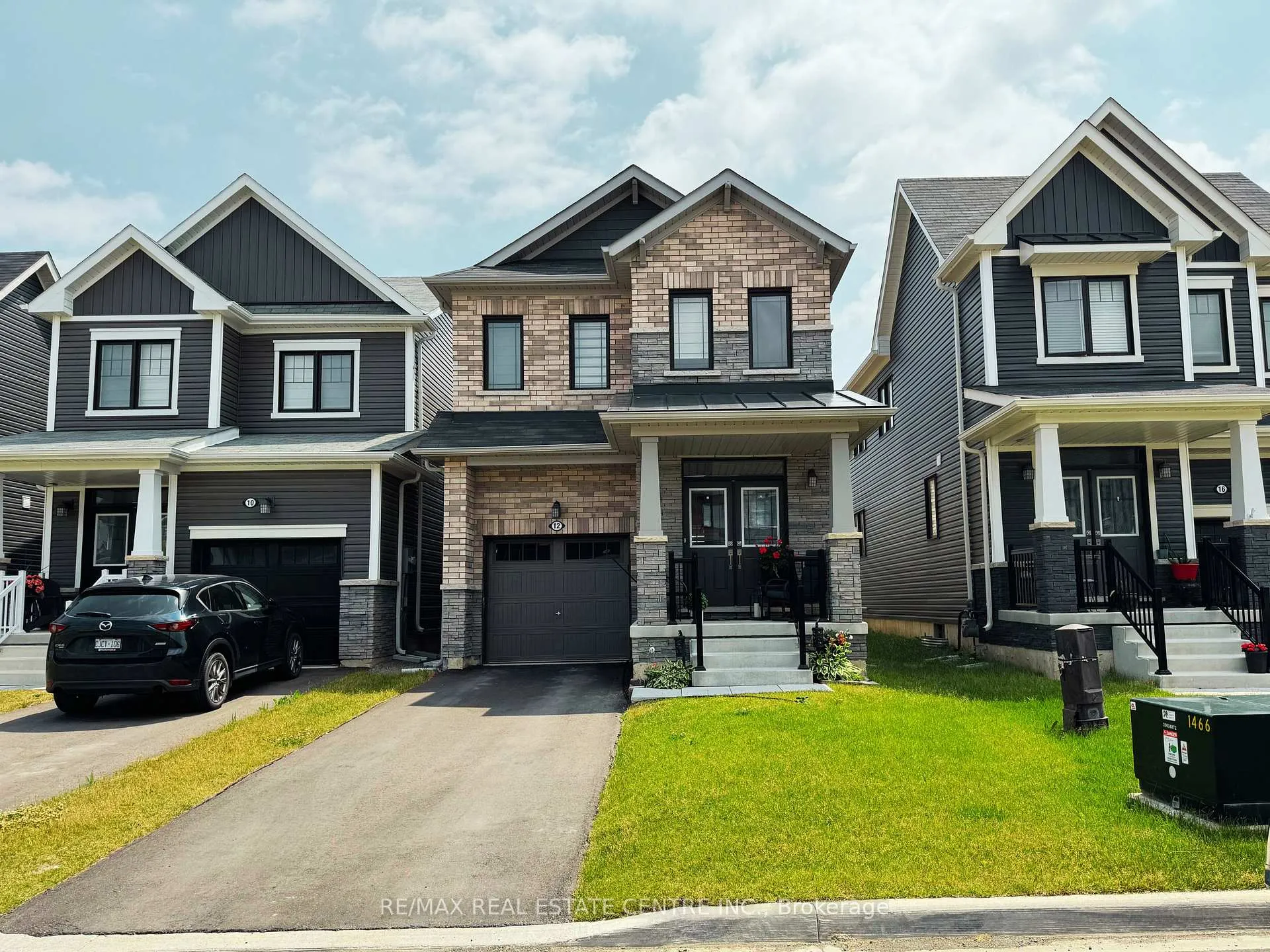 Photo 2 of 12 Sun haven Lane, Thorold, Allanburg/Thorold South — HOMEH
