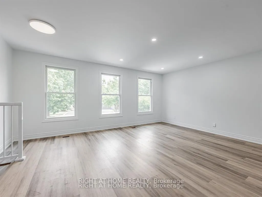 Photo 4 of 838 Merritt Drive, Milton, Timberlea — HOMEH