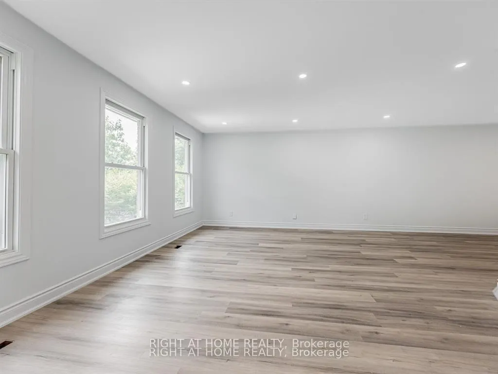 Photo 5 of 838 Merritt Drive, Milton, Timberlea — HOMEH
