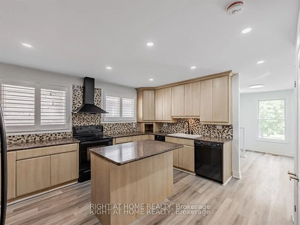 Photo 9 of 838 Merritt Drive, Milton, Timberlea — HOMEH