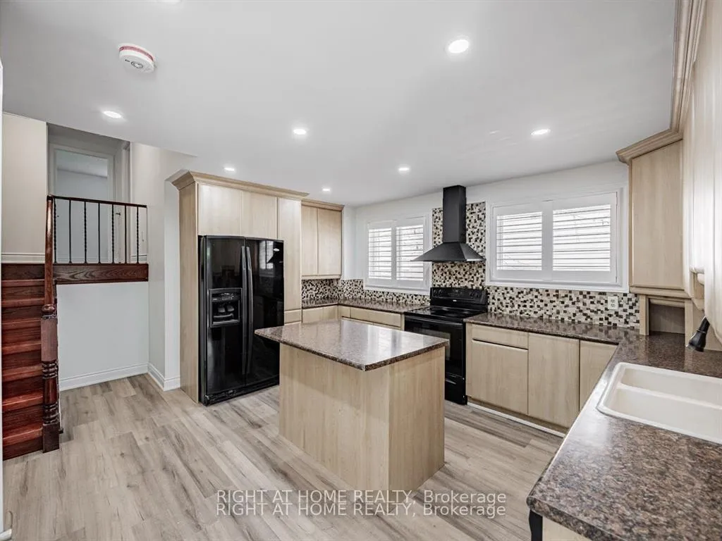 Photo 10 of 838 Merritt Drive, Milton, Timberlea — HOMEH