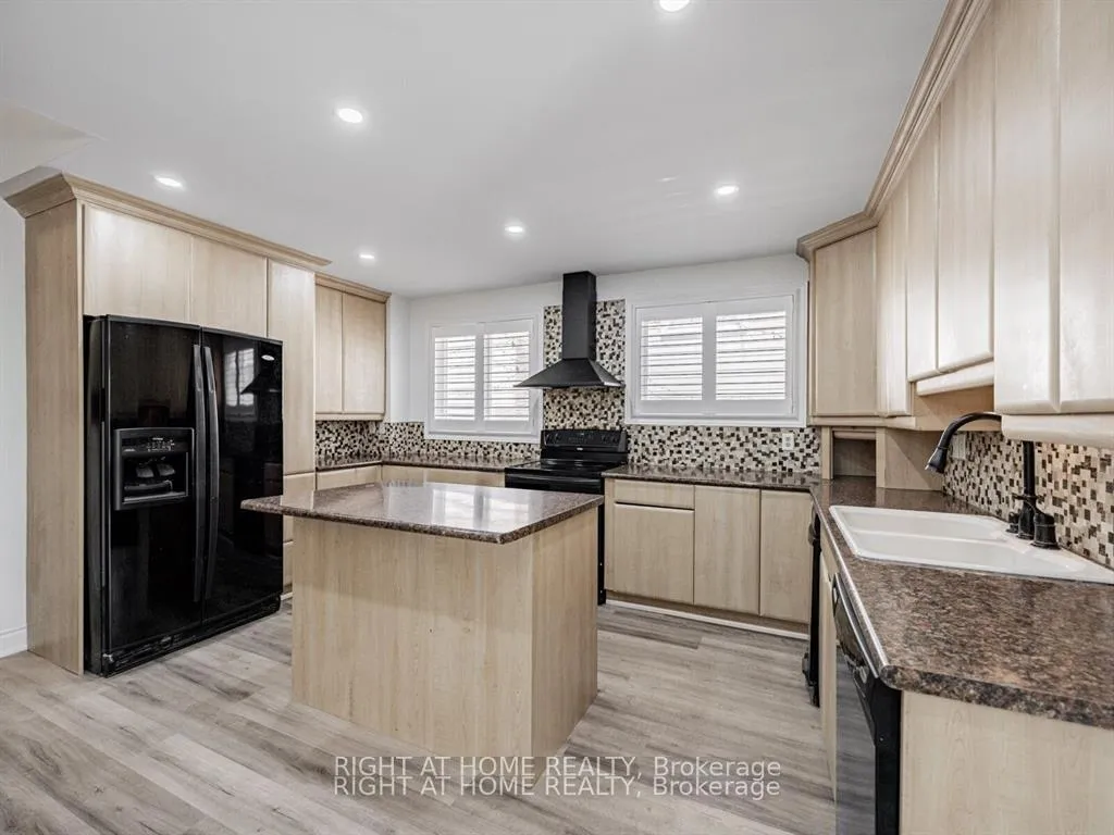Photo 12 of 838 Merritt Drive, Milton, Timberlea — HOMEH