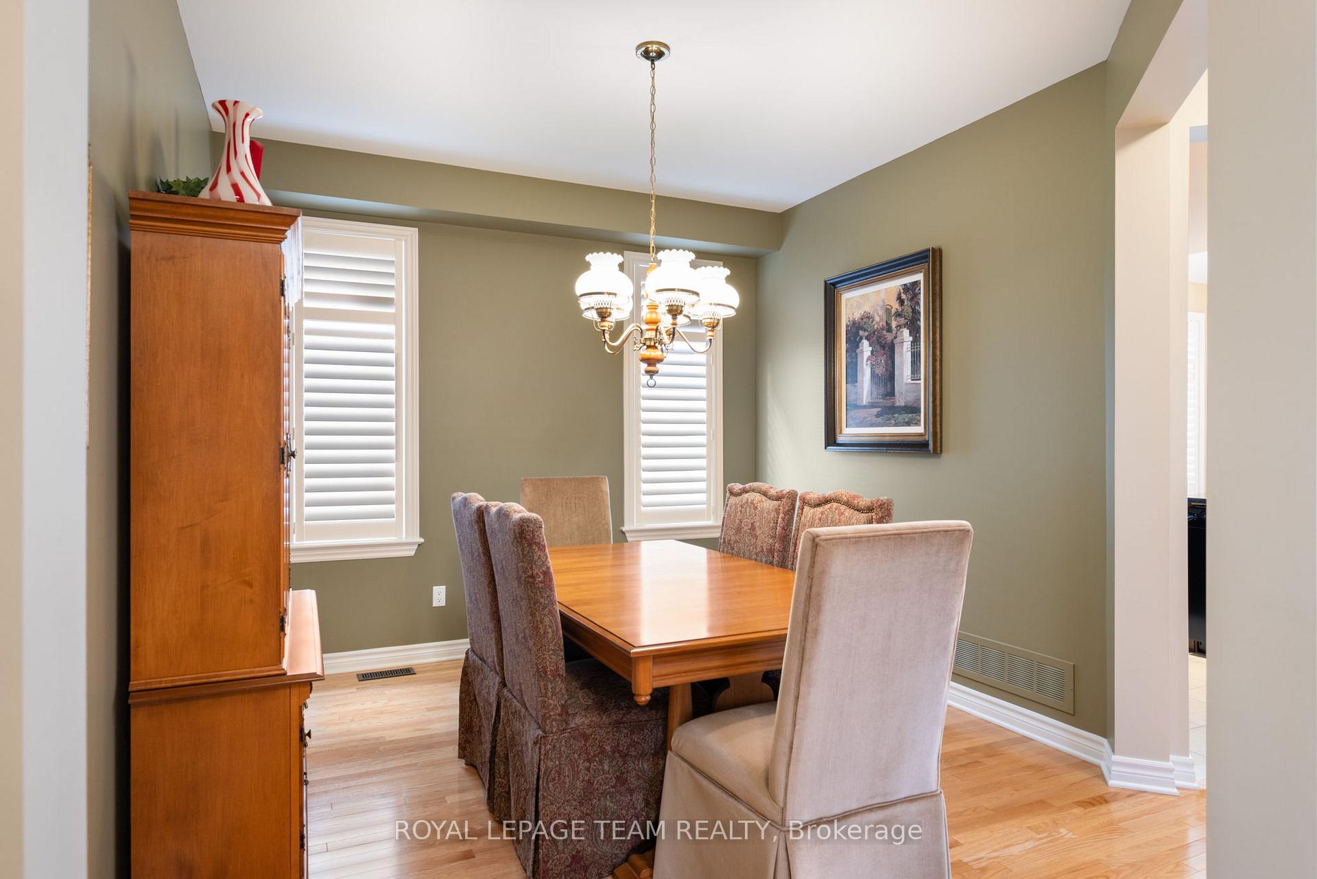 Photo 7 of 633 Woodbriar Way, Ottawa, Blossom Park/Kemp Park/Findlay Creek — HOMEH