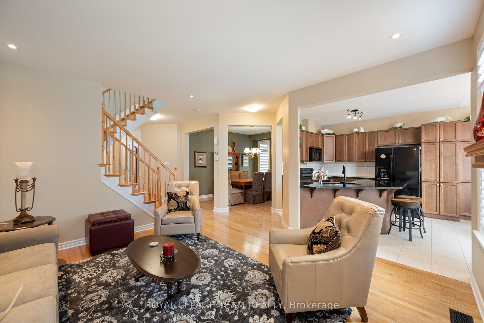 Photo 12 of 633 Woodbriar Way, Ottawa, Blossom Park/Kemp Park/Findlay Creek — HOMEH