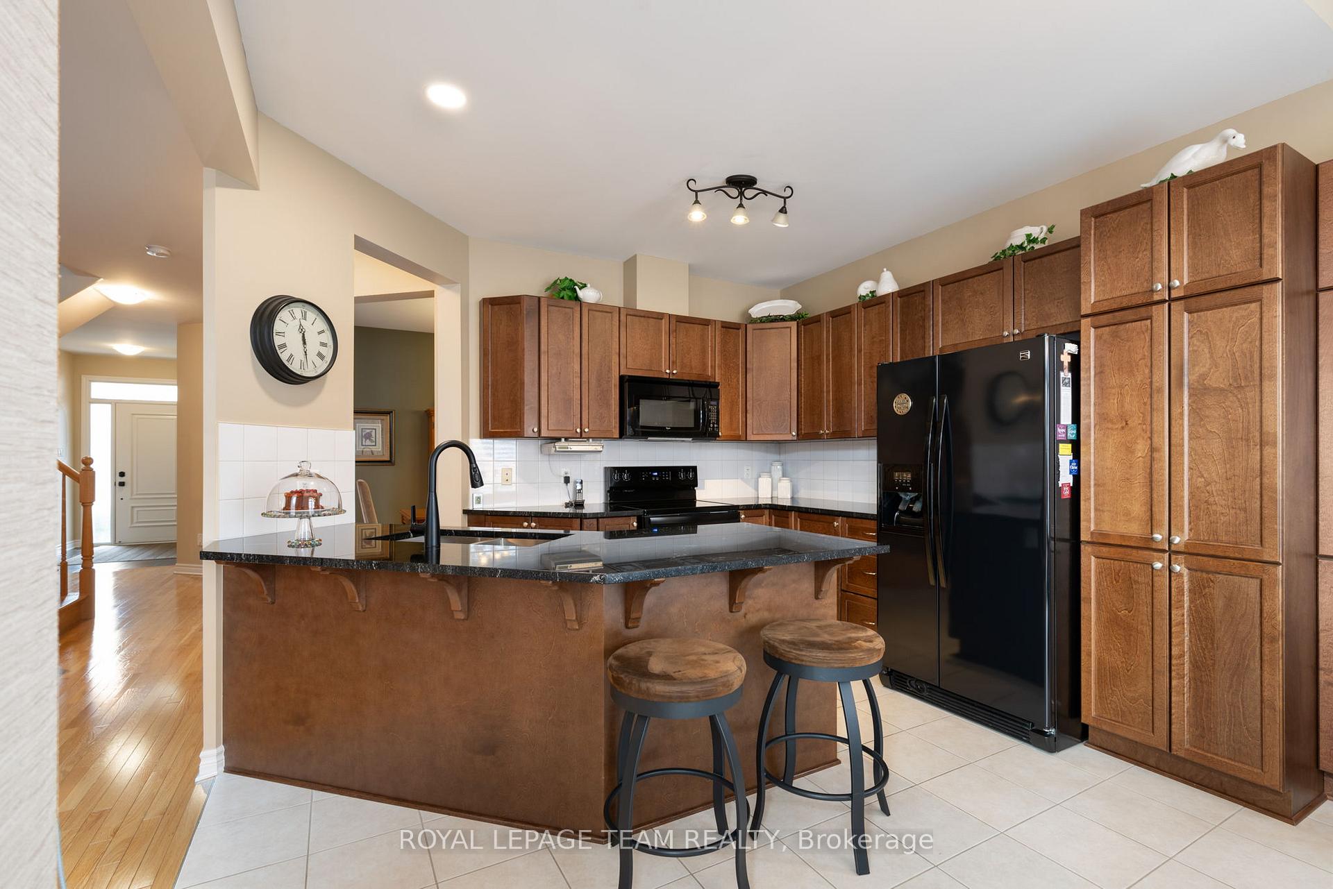 Photo 13 of 633 Woodbriar Way, Ottawa, Blossom Park/Kemp Park/Findlay Creek — HOMEH