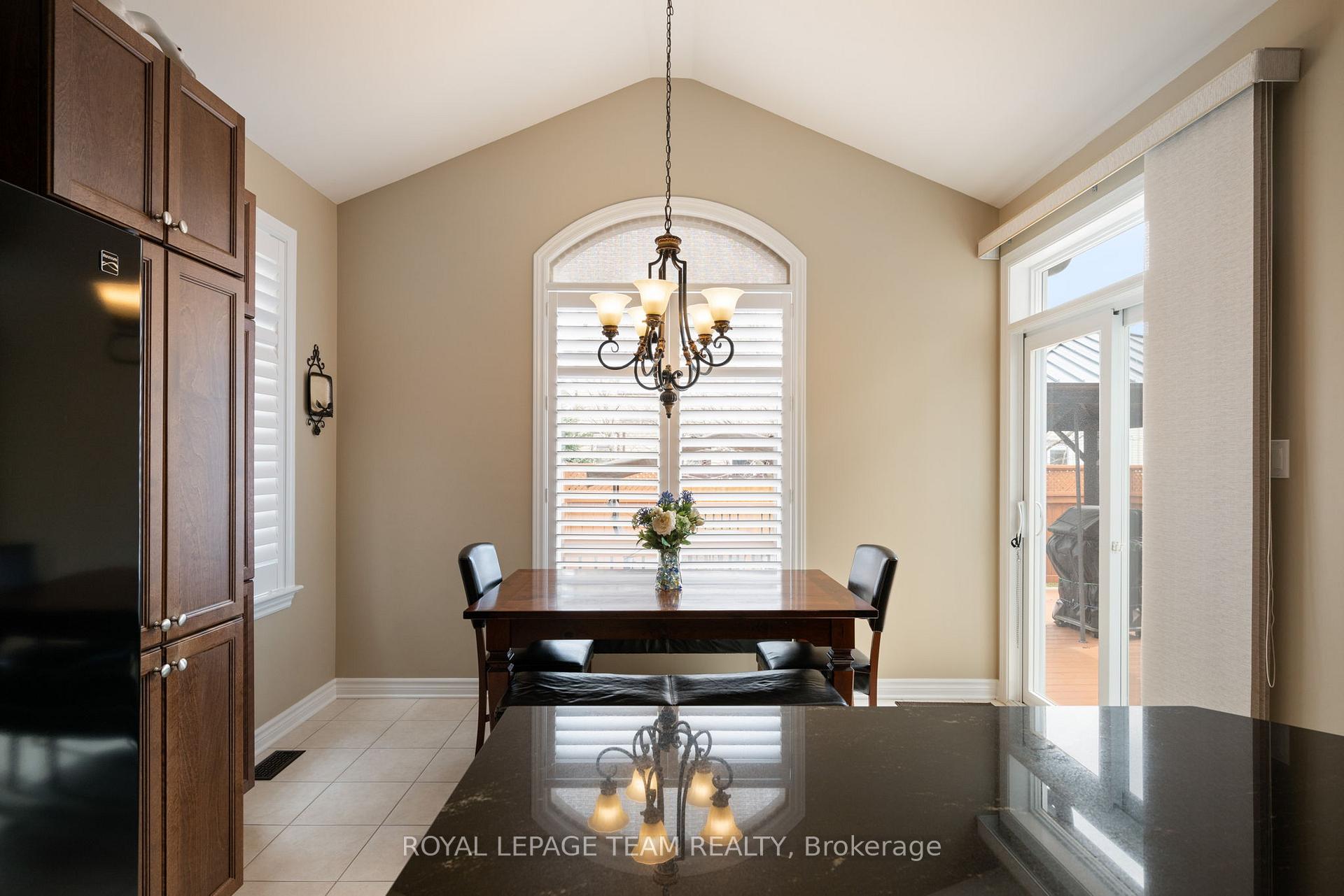 Photo 14 of 633 Woodbriar Way, Ottawa, Blossom Park/Kemp Park/Findlay Creek — HOMEH