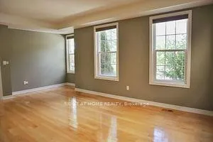 Photo 5 of 27 Bonheur Road, Markham, Cathedraltown — HOMEH