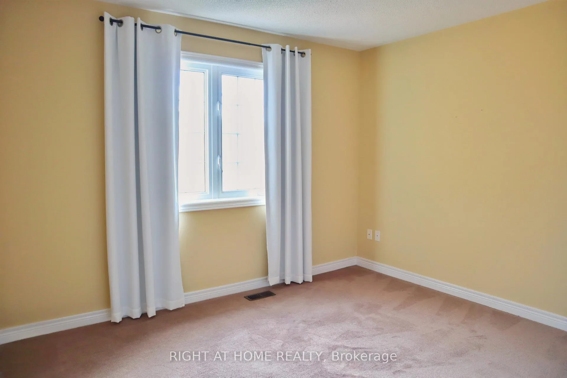 Photo 18 of 27 Bonheur Road, Markham, Cathedraltown — HOMEH