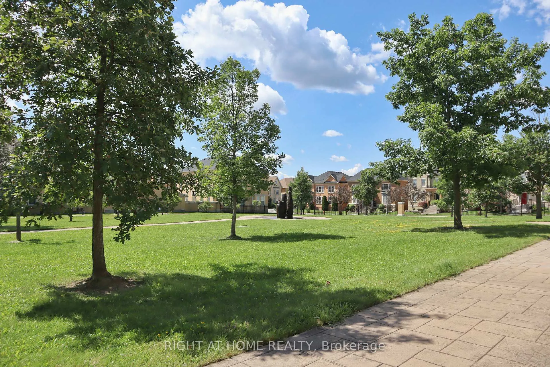Photo 32 of 27 Bonheur Road, Markham, Cathedraltown — HOMEH